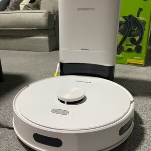 White Robotic Vacuum Cleaner